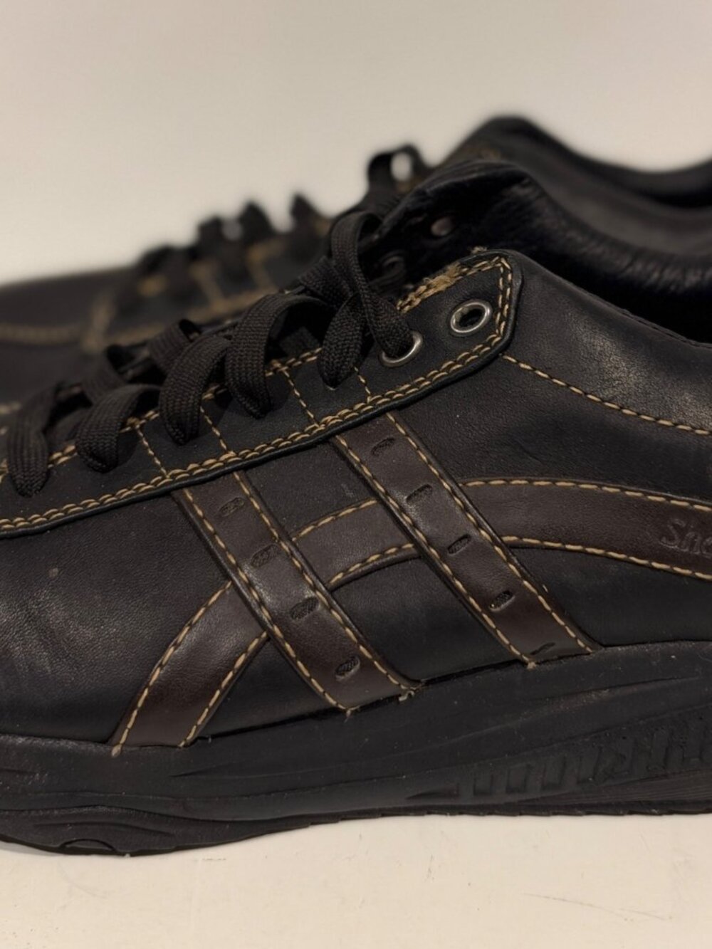 Skechers Shape-Ups Brown Leather Walking Shoes Size 9.5 US Mens With Lace-Up